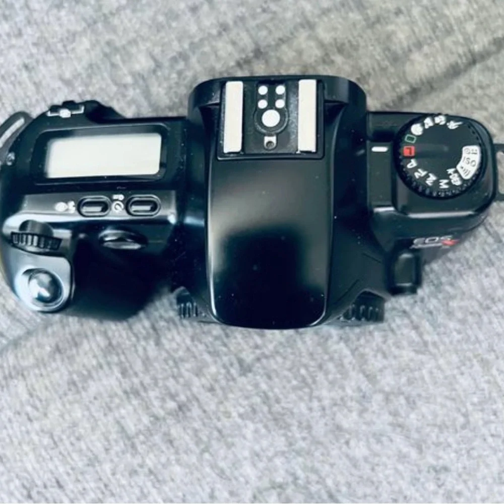 Canon EOS Rebel X S 35mm Film Camera Body Only w Minolta Panorama Adapter & Case